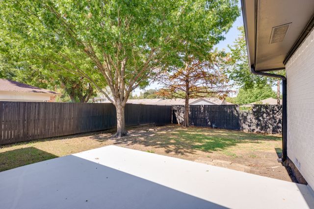 1217 Mayfield Avenue, Garland, TX 75041