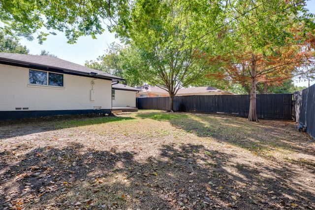 1217 Mayfield Avenue, Garland, TX 75041