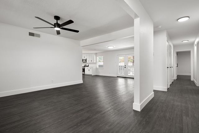 1217 Mayfield Avenue, Garland, TX 75041