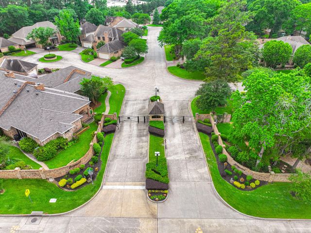 901 Longmire Road 51, Conroe, TX 77304