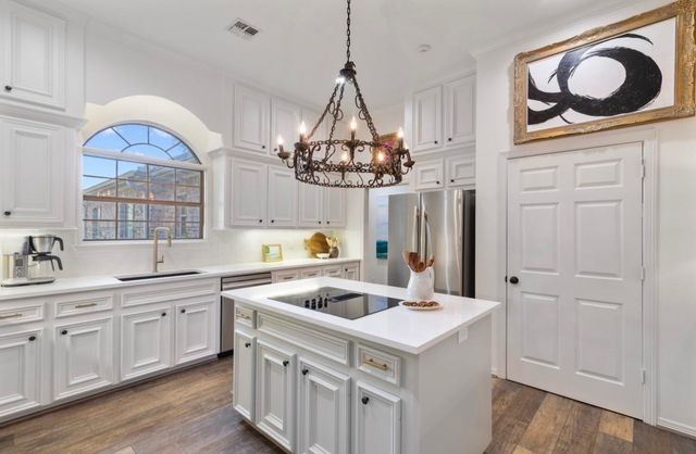 901 Longmire Road 51, Conroe, TX 77304