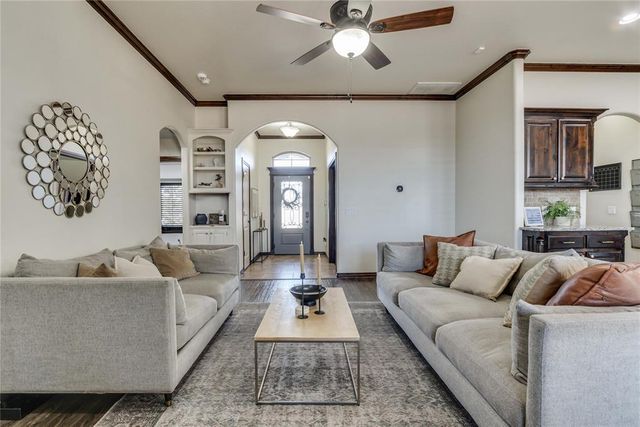 3808 St Augustine Street, Mustang, OK 73064