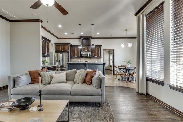 3808 St Augustine Street, Mustang, OK 73064