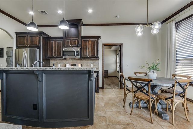 3808 St Augustine Street, Mustang, OK 73064