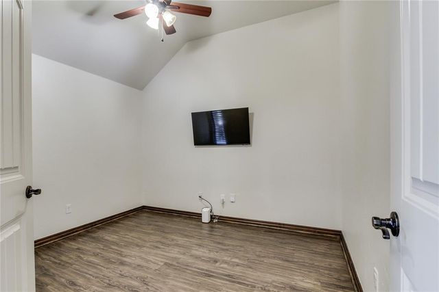 3808 St Augustine Street, Mustang, OK 73064