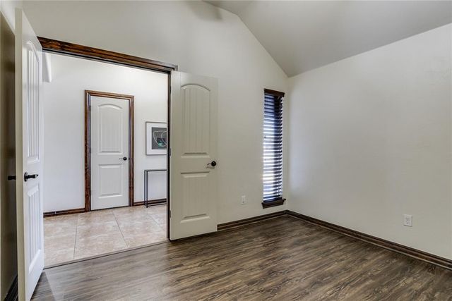 3808 St Augustine Street, Mustang, OK 73064