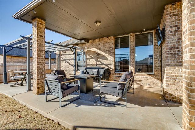 3808 St Augustine Street, Mustang, OK 73064
