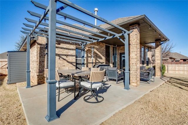 3808 St Augustine Street, Mustang, OK 73064