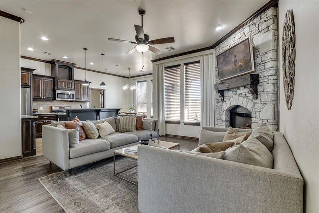 3808 St Augustine Street, Mustang, OK 73064