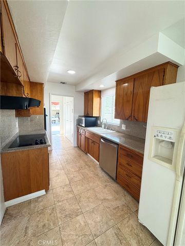 1324 E Madison, Orange, CA 92867