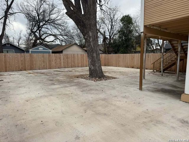 422 Gulf, San Antonio, TX 78202