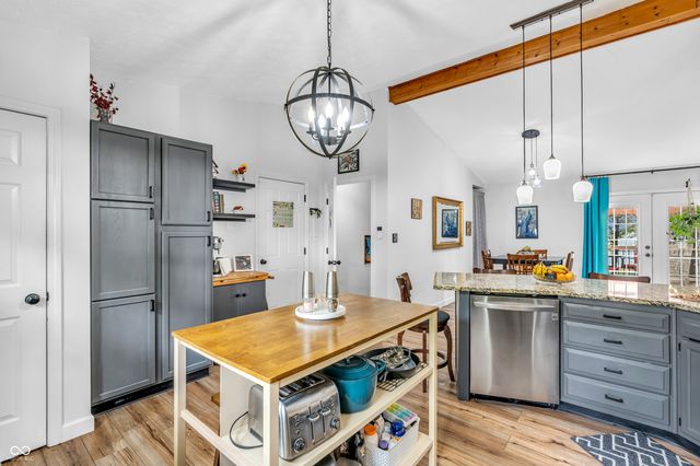 101 Jefferson Valley, Coatesville, IN 46121