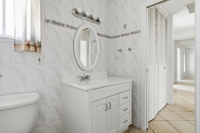 2965 ASHLEY Drive W C, West Palm Beach, FL 33415
