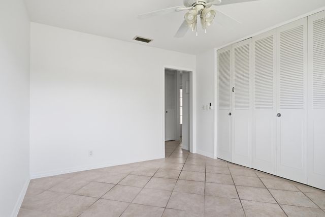 2965 ASHLEY Drive W C, West Palm Beach, FL 33415