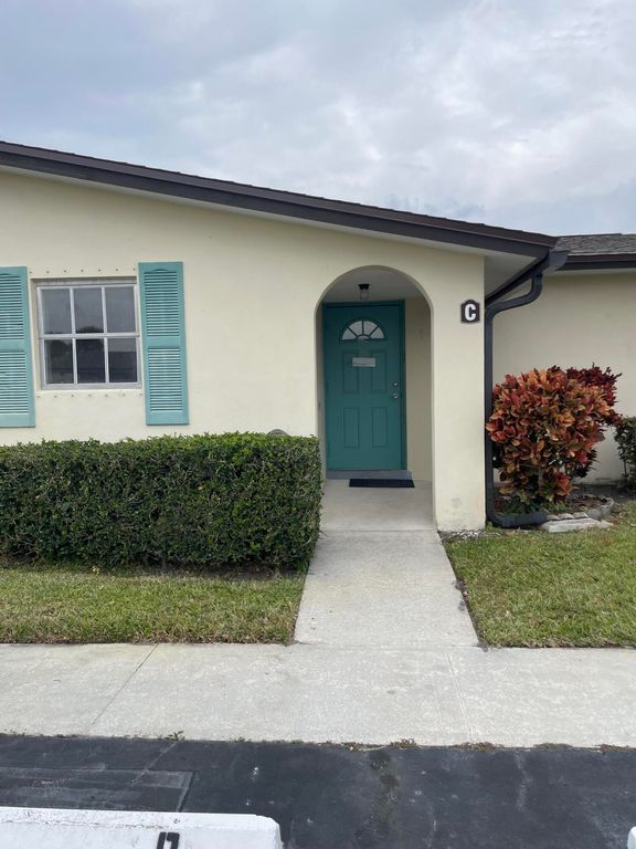 2965 ASHLEY Drive W C, West Palm Beach, FL 33415