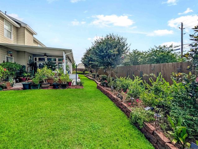 10151 Sandhill Ct, Baton Rouge, LA 70809