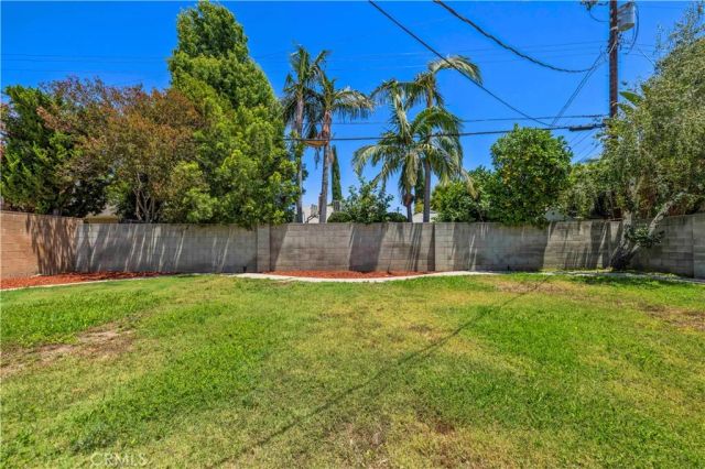 7862 Shoshone, Northridge, CA 91325