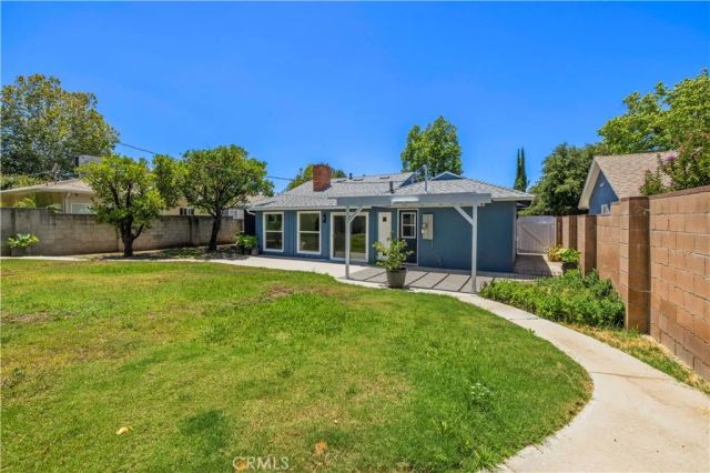 7862 Shoshone, Northridge, CA 91325