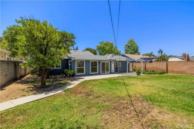 7862 Shoshone, Northridge, CA 91325
