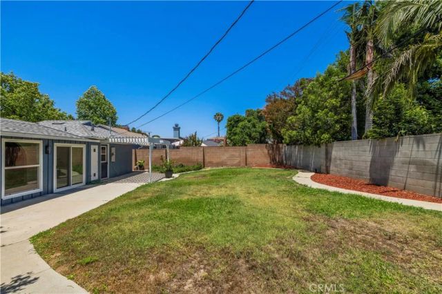 7862 Shoshone, Northridge, CA 91325