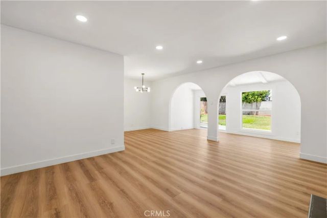 7862 Shoshone, Northridge, CA 91325