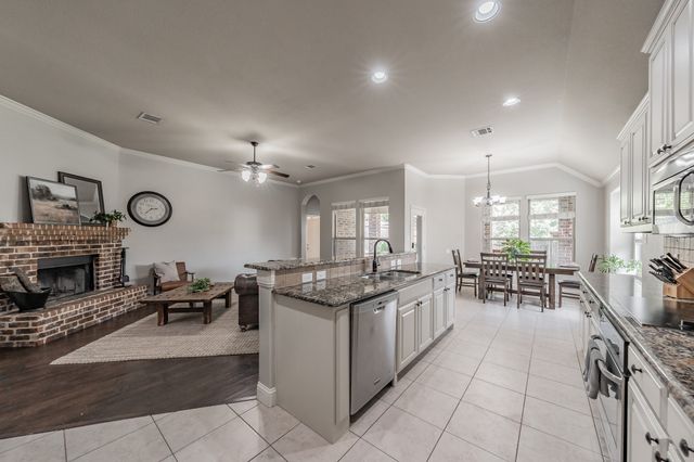 5205 Agave Way, Fort Worth, TX 76126