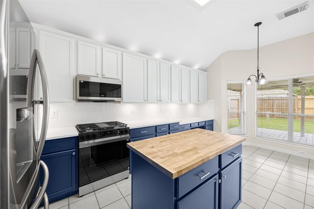 17710 Forest Haven Trail, Tomball, TX 77375