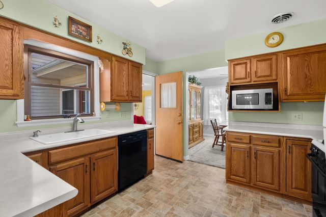 5131 Grosse Pointe Street, Portage City, MI 49024