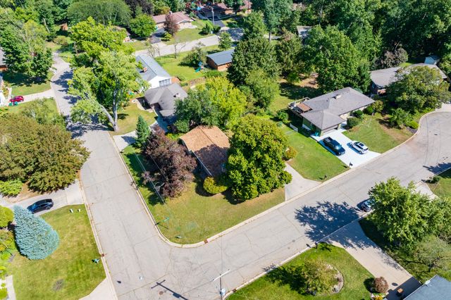 5131 Grosse Pointe Street, Portage City, MI 49024