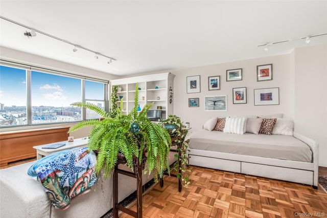 2500 Johnson Avenue 5F, Bronx, NY 10463