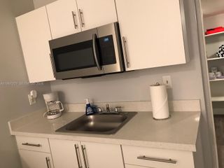 26 Diplomat Pkwy 2215, Hallandale Beach, FL 33009