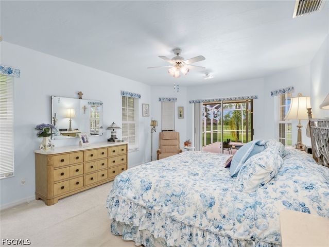 221 SE 10th TER, Cape Coral, FL 33990