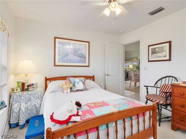 221 SE 10th TER, Cape Coral, FL 33990