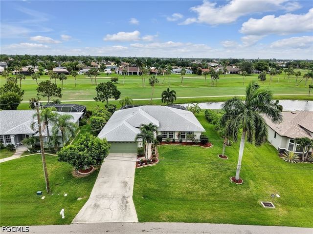 221 SE 10th TER, Cape Coral, FL 33990