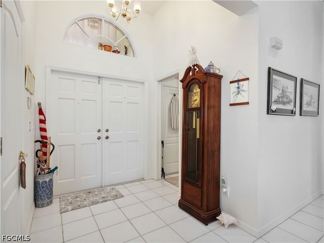 221 SE 10th TER, Cape Coral, FL 33990