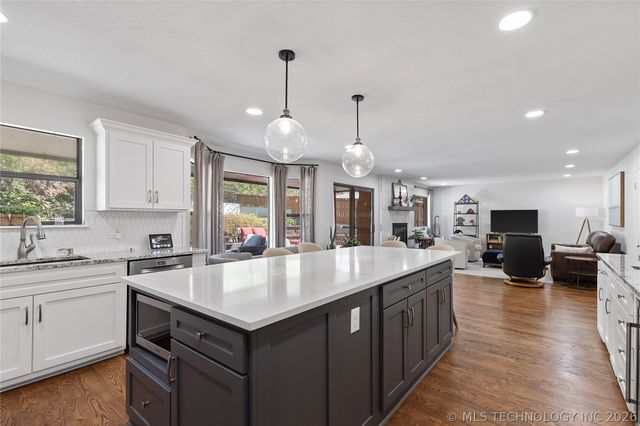 2901 E 73rd Street, Tulsa, OK 74136