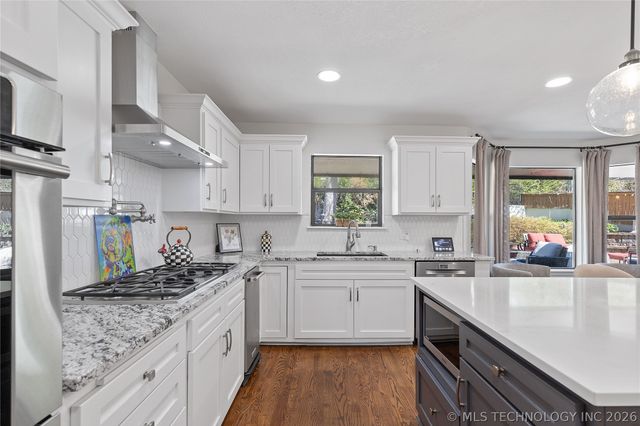 2901 E 73rd Street, Tulsa, OK 74136