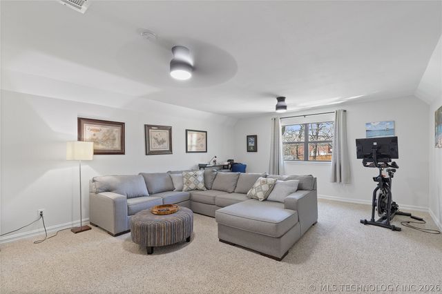 2901 E 73rd Street, Tulsa, OK 74136