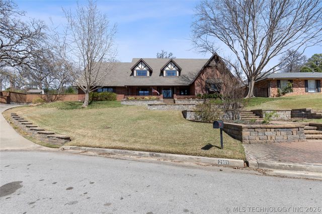2901 E 73rd Street, Tulsa, OK 74136
