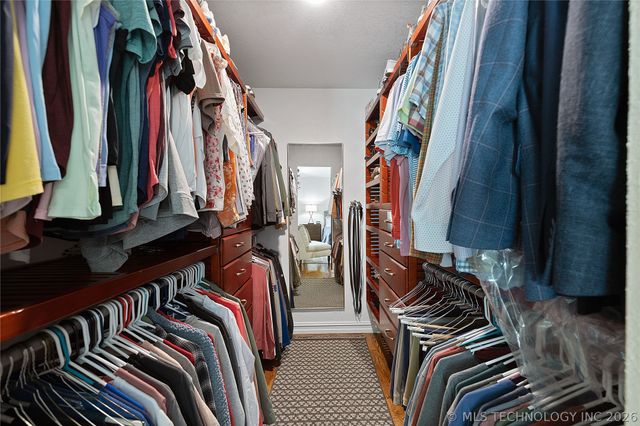 2901 E 73rd Street, Tulsa, OK 74136