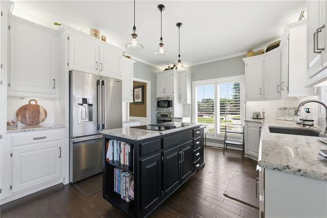 1000 Sherman Parkway, Belton, MO 64012