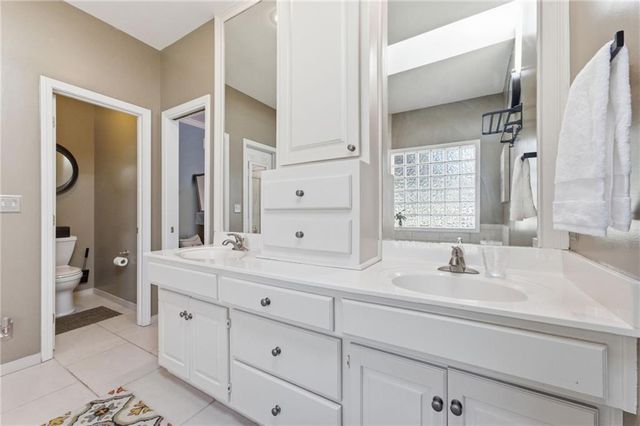 1000 Sherman Parkway, Belton, MO 64012