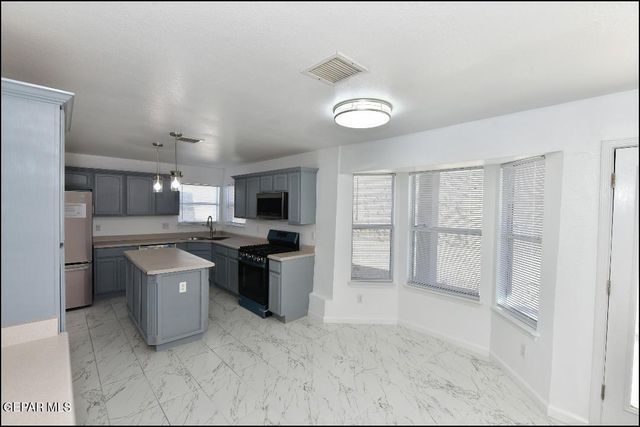 1603 Villa Del Sol, El Paso, TX 79911