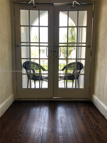 1618 Michigan Ave 28, Miami Beach, FL 33139