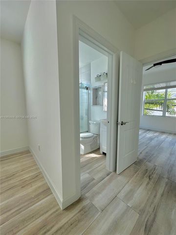 1618 Michigan Ave 28, Miami Beach, FL 33139