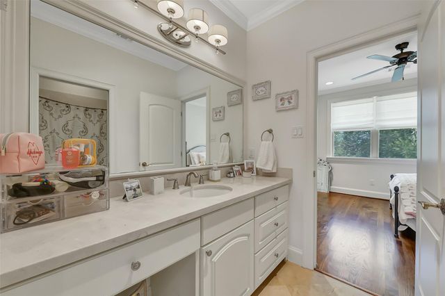 2901 Green Tee Drive, Pearland, TX 77581