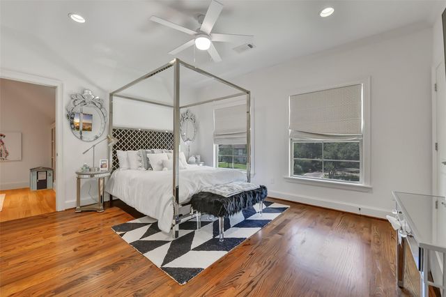 2901 Green Tee Drive, Pearland, TX 77581
