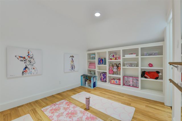 2901 Green Tee Drive, Pearland, TX 77581