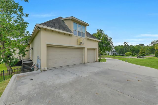2901 Green Tee Drive, Pearland, TX 77581