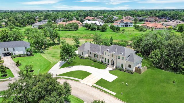 2901 Green Tee Drive, Pearland, TX 77581
